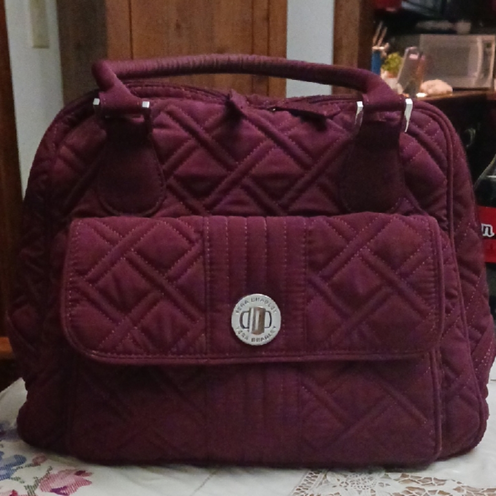 Vera Bradley turn lock satchel in deep burgandy quilt